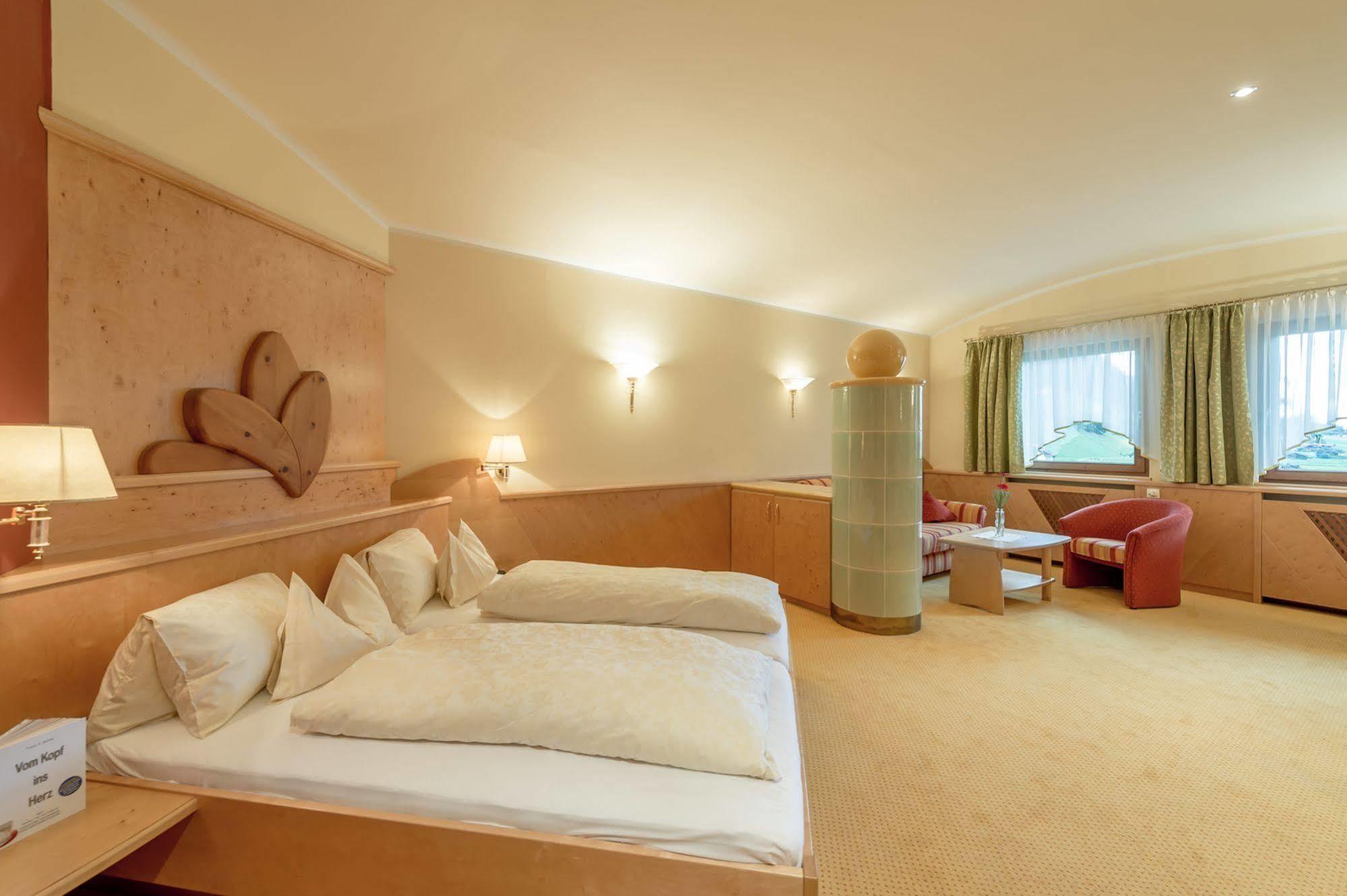 Neustift Hotel 4*